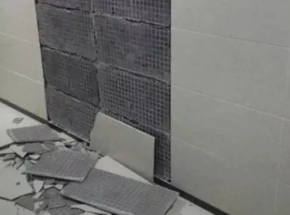 南澳瓷砖空鼓维修公司分享下南澳墙砖松动维修的知识